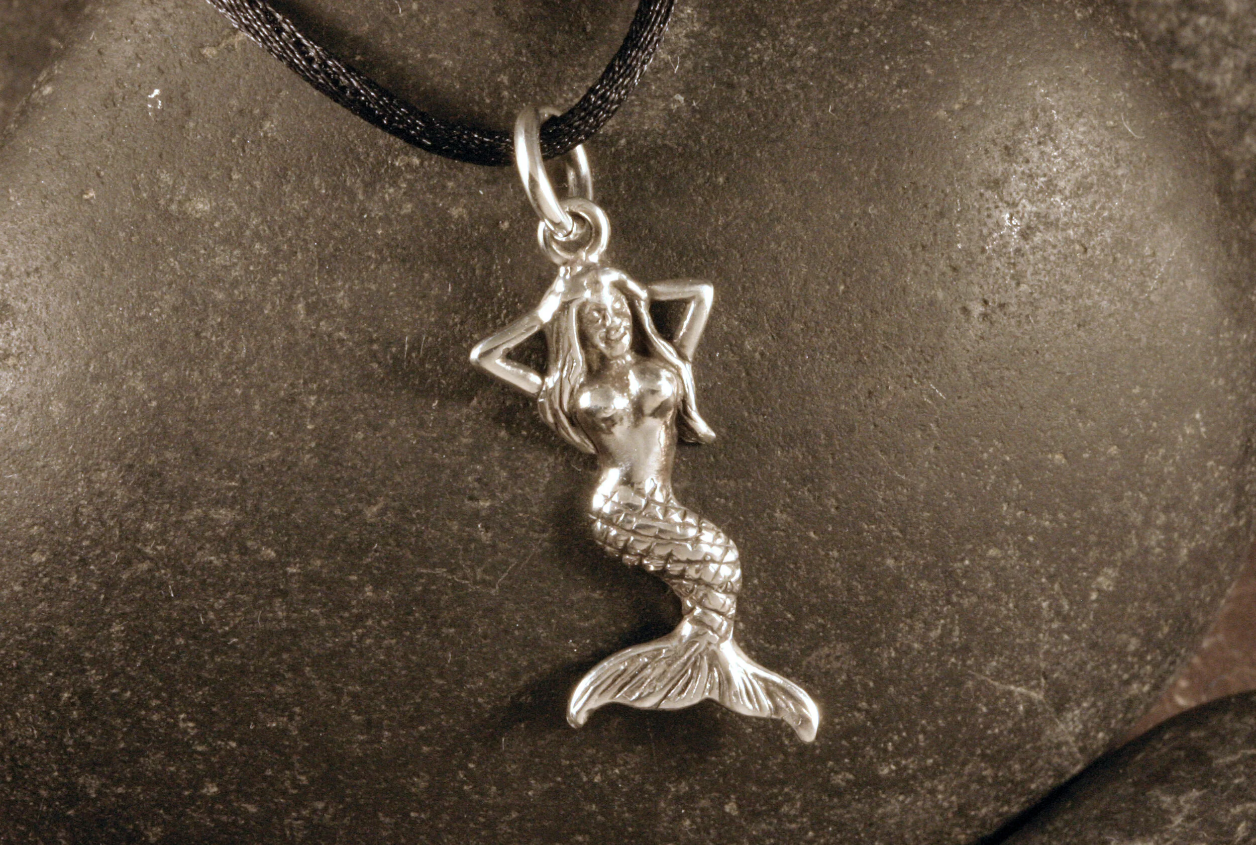 Mermaid charms bulk outlet